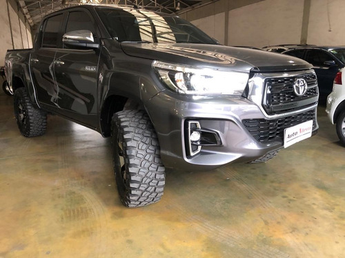 Toyota Hilux 2.8 Cd Srx 177cv 4x2
