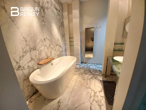 Departamento 2 Ambientes Con Cochera En Venta En Puerto Madero