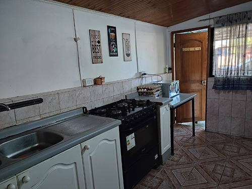 Oportunidad Casa Grande En Venta 4d 1b Cerca Muni Colina