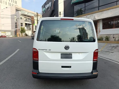 Volkswagen Transporter 2.0 pasajeros mt