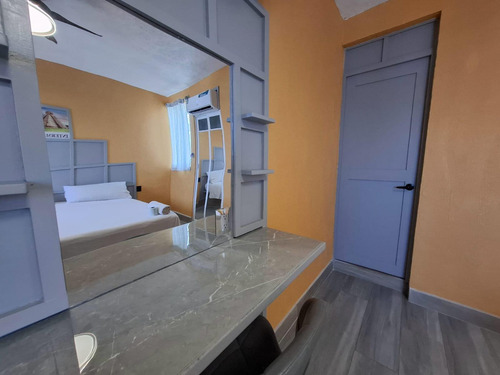 Hotel En Venta En El Puerto De Progreso Yucatan, A 350 Metros Del Mar, Funcionand