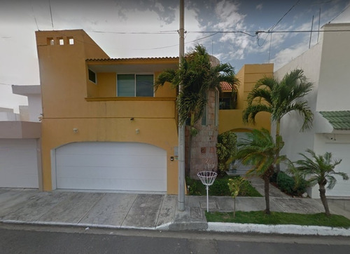 Casa En Venta En C. Mero, Costa De Oro, Boca Del Río, Veracruz. Cmr