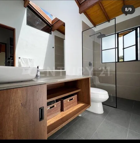 Arriendo Casafinca En La Vía Don Diego - La Ceja