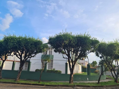 Imagen 1 de 15 de Gabriel Rivas Vende Casa En Urb. La Viña Valencia Cod: Lemc-454