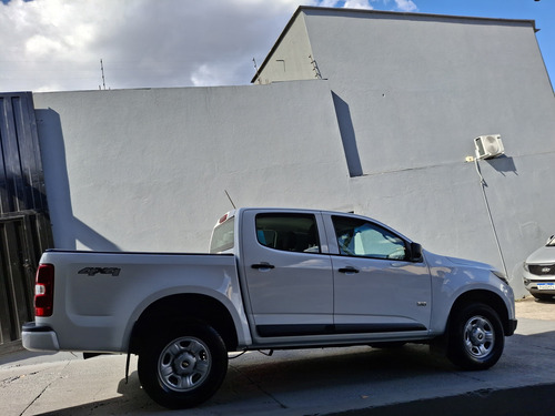 Chevrolet Picape Cabine Dupla Chevrolet S10 Cabine Simples 2.8 CTDi Chassi LS 4WD
