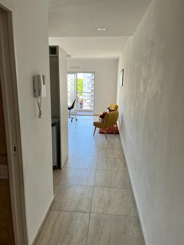 Imagen 4 de 8 de Monoambiente En Villa Ballester