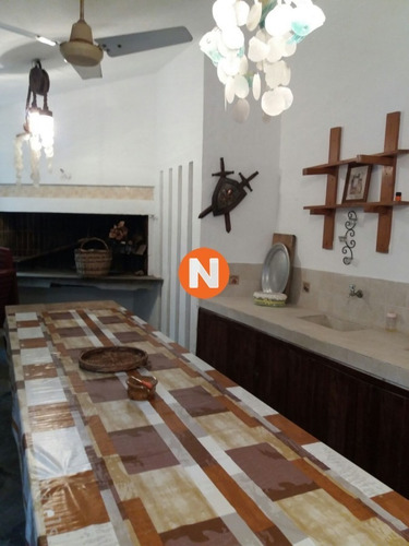 Oportunidad De Casa En Playa Mansa- Ref: 214970