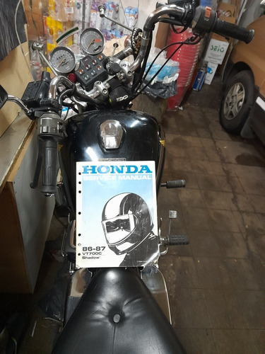 Imagen 9 de 15 de Honda Shadow Vt 700 Original