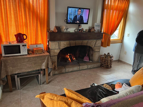 Propiedad En Calle Foyel 5535, Esquina Inacayal