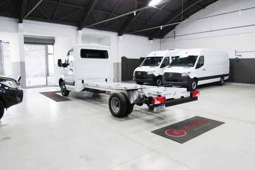 Imagem 4 de 9 de Mercedes-benz Sprinter 516 E.l. 21/22 Chassi High Tech 1pass