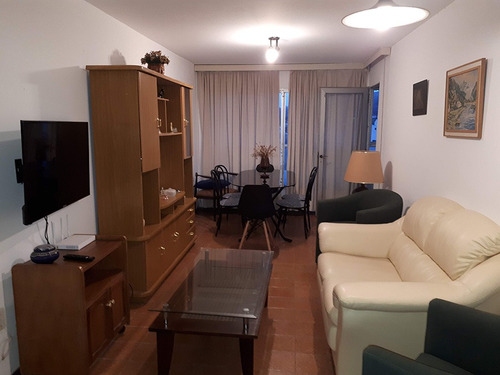 Apartamento Frente Al Mar En El Centro De Piriapolis