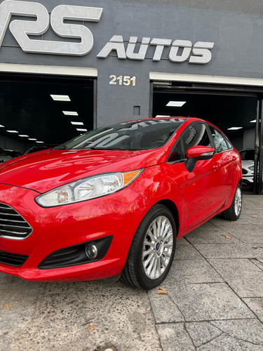 Ford Fiesta Kinetic 1.6 Sedan Titanium Powershift 120cv