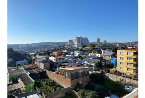 Vista Despejada A La Bahía