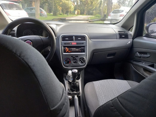 Fiat Punto Atractive 2011