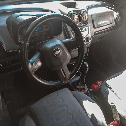 Imagem 8 de 10 de Chevrolet Montana