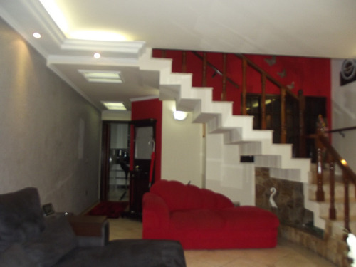Sobrado 3 Dorms, (3 Suites),5 Banheiros, Garagem 5 Carros, Cozinha,churrasqueira