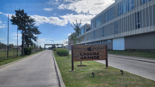 Terreno En Venta En Laguna Grande