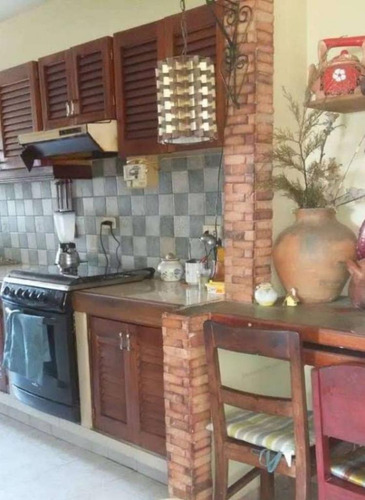 Imagen 9 de 11 de Alquiler De Habitación Amoblada Tazajal.