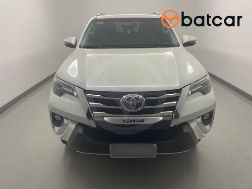 Imagem 5 de 15 de Toyota Hilux Sw4 2.8 Srx Diamond 4x4 7 Lugares 16v Turbo
