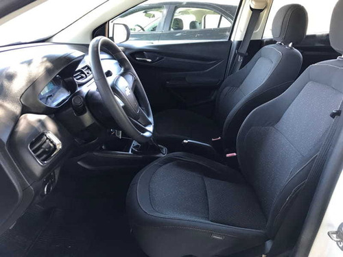 Imagem 6 de 12 de Chevrolet Onix 1.0 Lt 8v Flex 4p Manual 2013