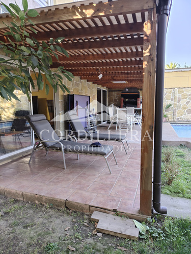 Casa Grande En Ciudad Del Este