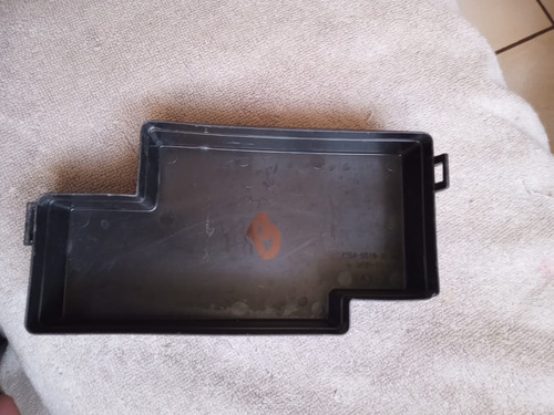 Tapa Base De Fusibles Nissan Urvan Nv 350 2014-2020 (Usado)