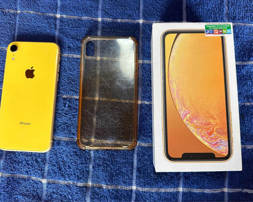 Celular iPhone XR 64g