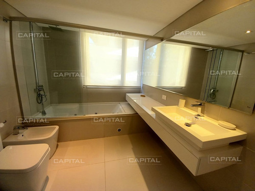 Imagen 8 de 20 de Venta Apartamento Esquinero Primera Línea Playa Mansa - Punta Del Este Mansa