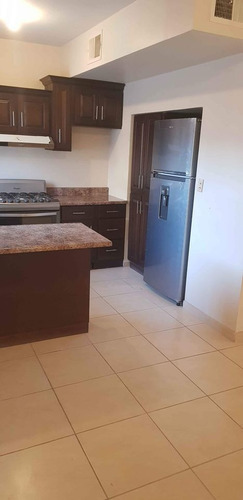 Imagen 8 de 14 de Casa De 3 Recámaras En Sevilla Residencial
