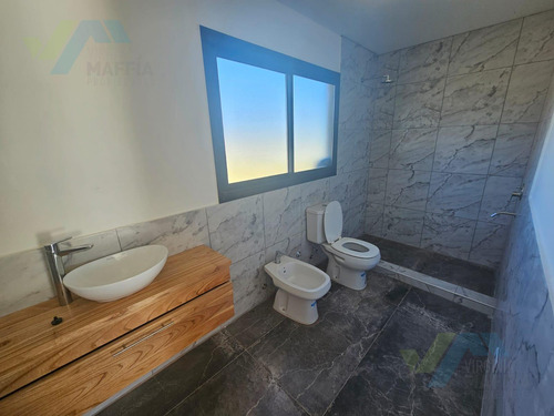 Casa En Venta - Barrio Cerrado Santa Elisa - Pilar Del Este