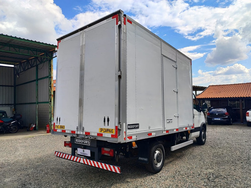 Iveco Daily 35s14 Ano 2019 Baú
