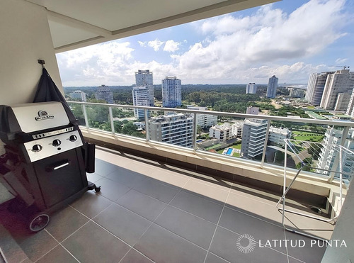 Piso Alto En Brava- Ref: 1188