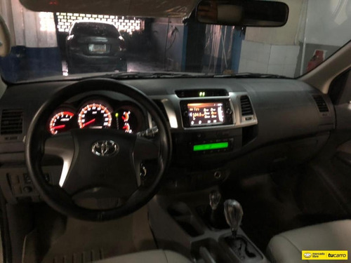 Toyota Hilux .