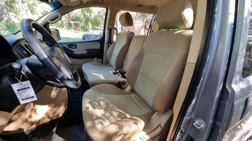 Imagen 3 de 15 de Hyundai H1 2.4 Premium 175cv At