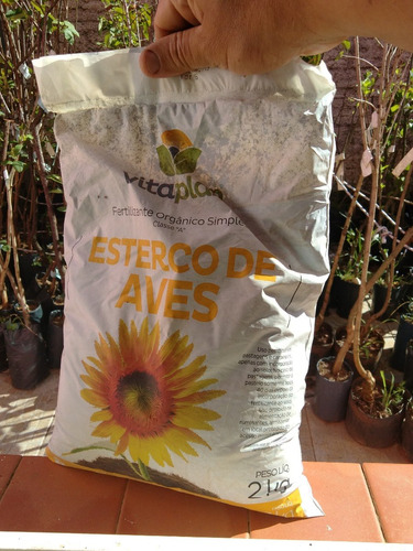  Kit Esterco De Aves Curtido 8 Kg (vitaplan)