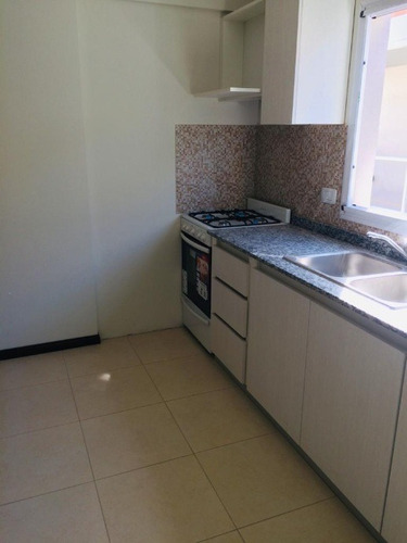 Imagen 10 de 14 de Departamento De 2 Ambientes En Complejo Jardin - Moron Centro