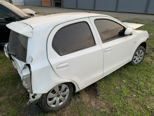 Toyota Etios Sucata Peças 