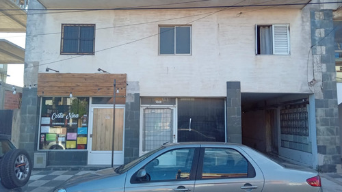 Local En Las Toninas Con Vivienda Sobre Calle 1