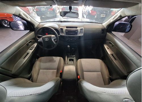 Toyota Hilux 3.0 Cd Sr 171cv 4x4 - C3