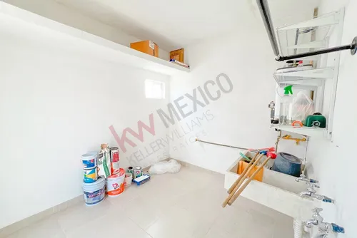 Casa En Venta Con Terreno Excedente En Un Residencial Muy Tranquilo Y Seguro En La Zona Norte De ...