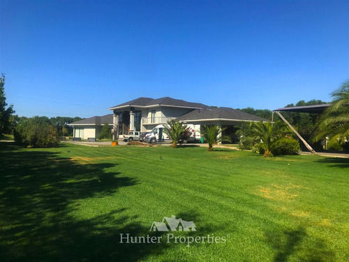 Casa En Venta En Oferta De 5d 5b De 579 M2 En Unihue Talca