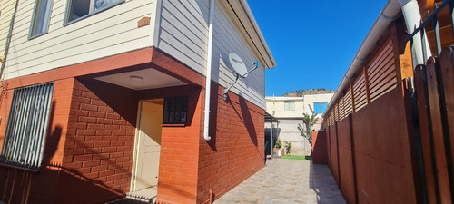 Casa 2 Pisos 2 Dormitorios 2 Baños. Bogatell Sur Puente Alto