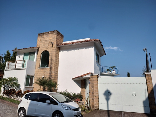 Imagen 24 de 24 de Bonita Casa En Fraccionamiento Joyas De Cortes Al Norte De Cuernavaca Tiene Una Exelente Vista Y El Clima Es Sensacional