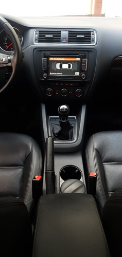 Volkswagen Vento 2.5 Luxury 170cv
