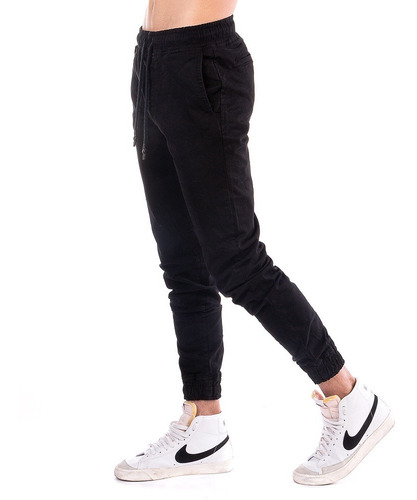 Imagen 5 de 7 de Pantalón Jogger De Gabardina Para Hombre Color Negro