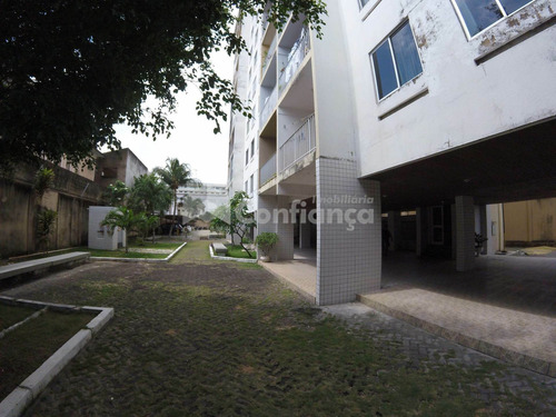 Imagem 8 de 25 de Apartamento À Venda No Bairro Jacarecanga - Fortaleza/ce - 106