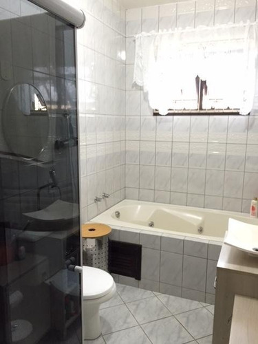Imagem 7 de 18 de Casa No Glória Com 4 Quartos Para Venda, 194 M² - Lg5029