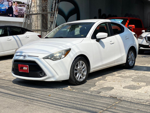 Toyota Yaris 1.5 R Le At