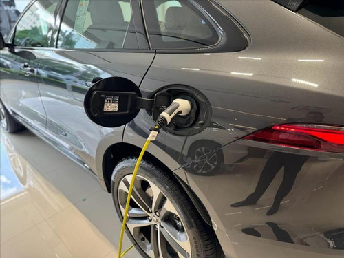 Jaguar F-PACE 2.0 P400e PHEV R-DYNAMIC SE AWD AUTOMÁTICO
