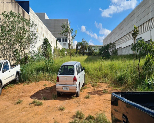 Imagem 7 de 12 de Terreno À Venda No Iporanga - Sorocaba/sp - Tr04029 - 70997272